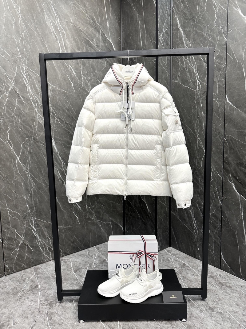 G*u*i down coat
